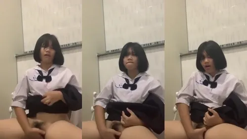 คลิปหลุดมอต้น นักเรียนสาวขนดก ไม่รู้ไปเจอของดีอะไรมาหีแฉะเงี่ยนจัด XXX แอบเข้าห้องน้ำโรงเรียนไปติ้วหี จกหีหน้าเสียว น้ำหีแตกคือมือ