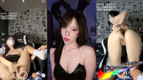 คลิปโป๊ช่วยตัวเอง lukmoo71 น้องลูกหมู สาวแว่นเด็ดจัด จับดุ้นปลอมแทงรูครชุดนักเรียน xxx ครางเสียวหีน้ำเงี่ยนไหลออกรูหีขาวๆ